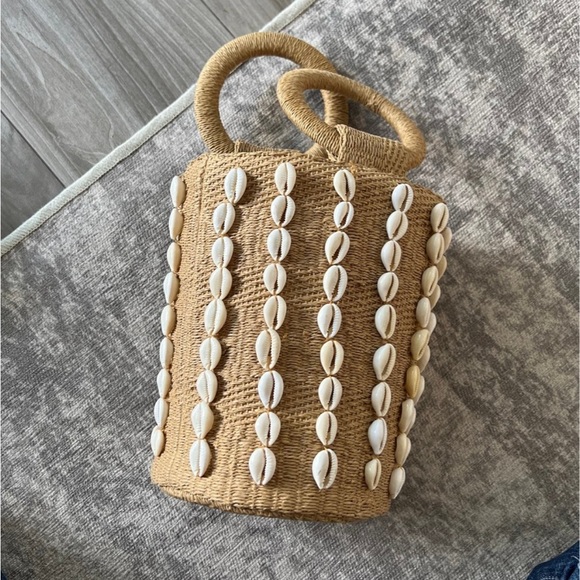 Lulus Shell Purse - Picture 2 of 5